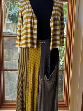Alembika 2 piece Punto pant w/crop cardigan